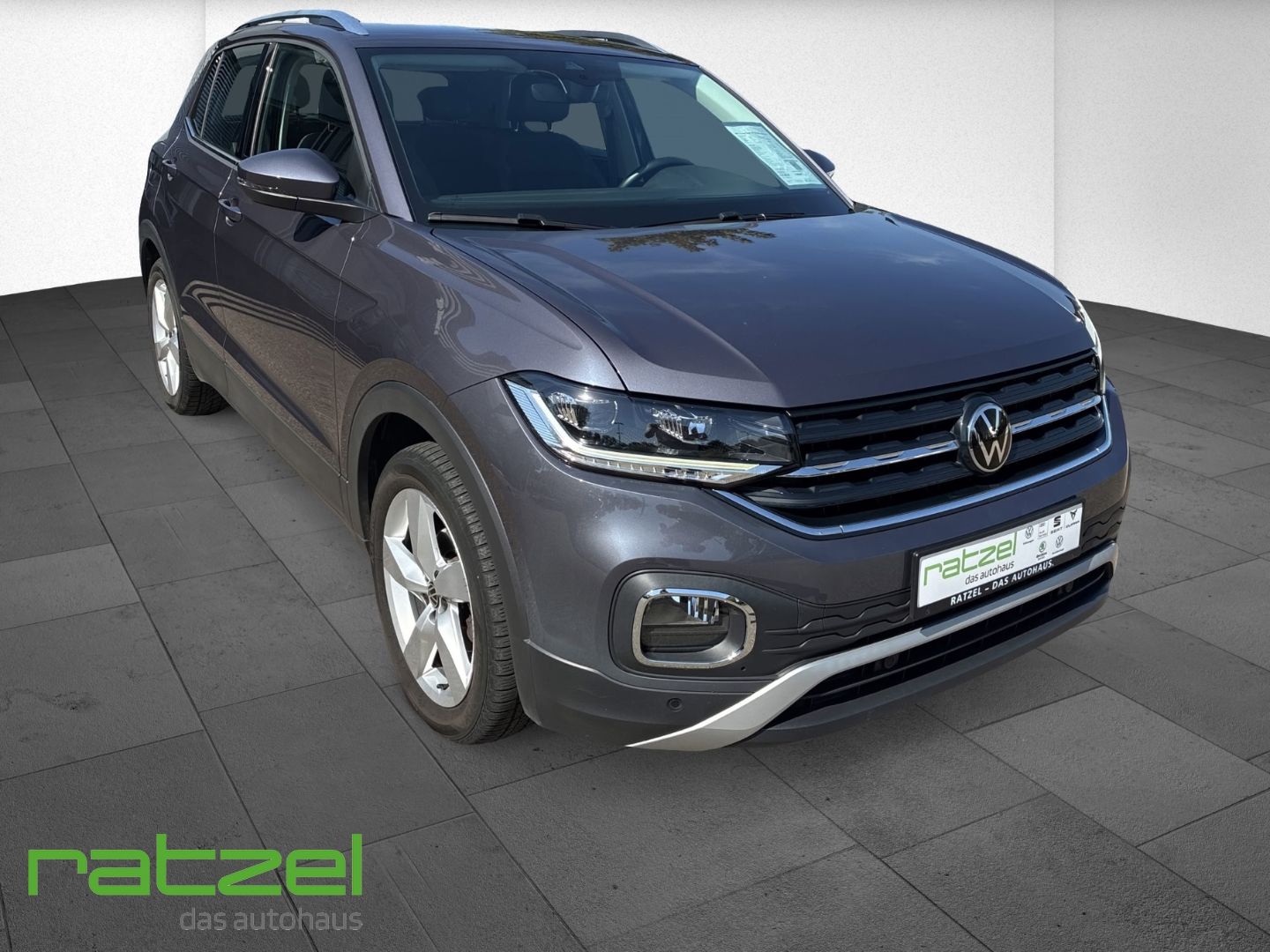 Fahrzeugabbildung Volkswagen T-Cross Style 1.0 TSI DSG LED Dyn. Kurvenlicht A