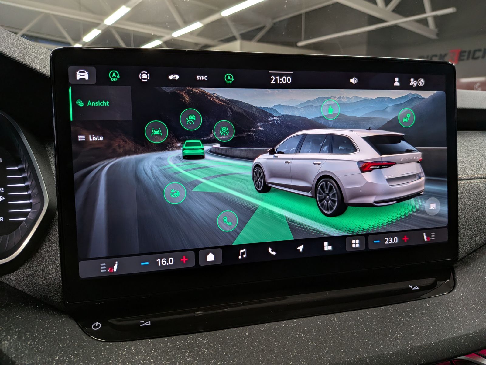 Fahrzeugabbildung SKODA Octavia 1.5 TSI mHEV DSG ACC Style-Paket AHK 17"