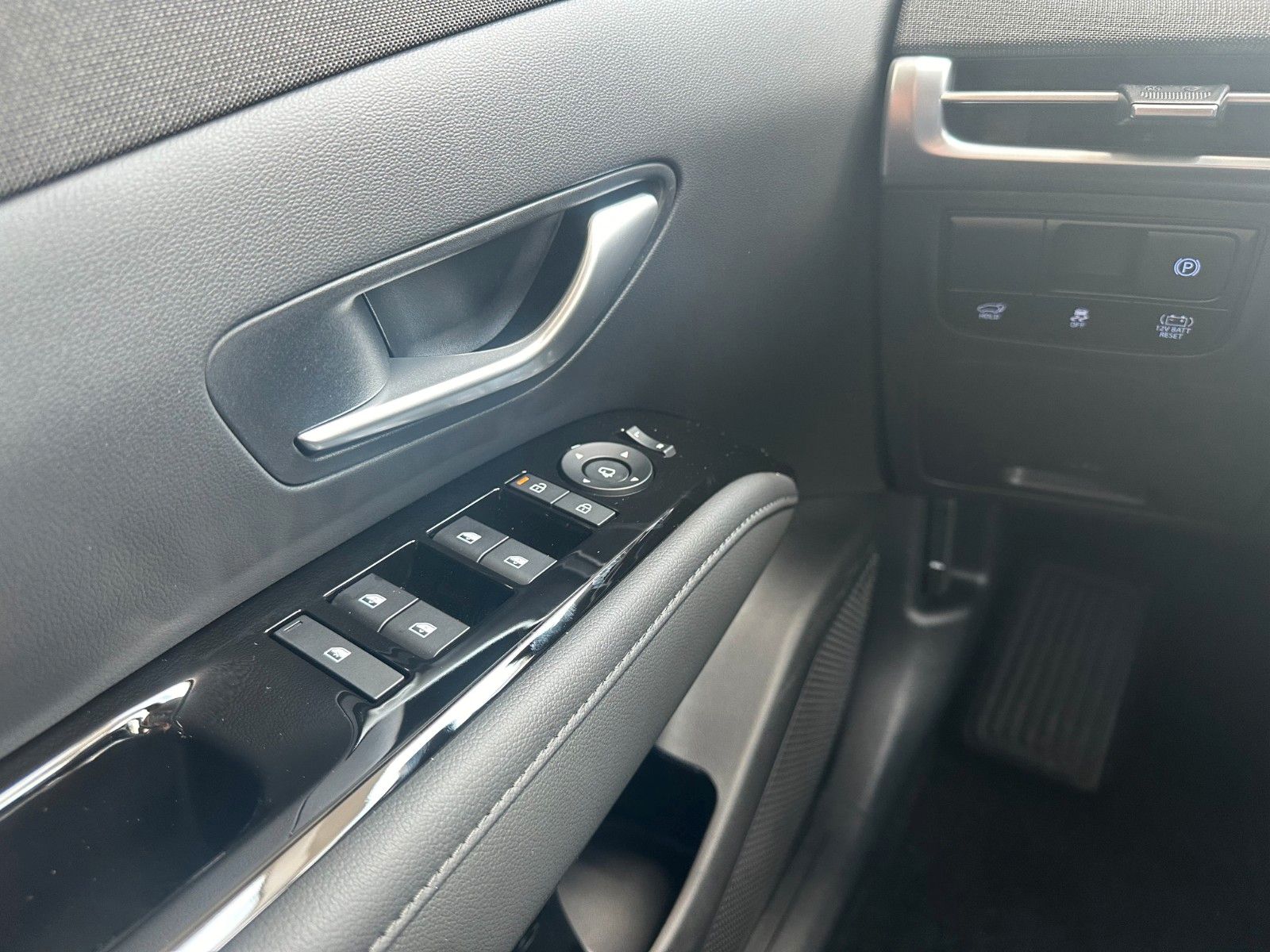 Fahrzeugabbildung Hyundai Tucson Trend PHEV 252PS Navi/Krell/Kamera!