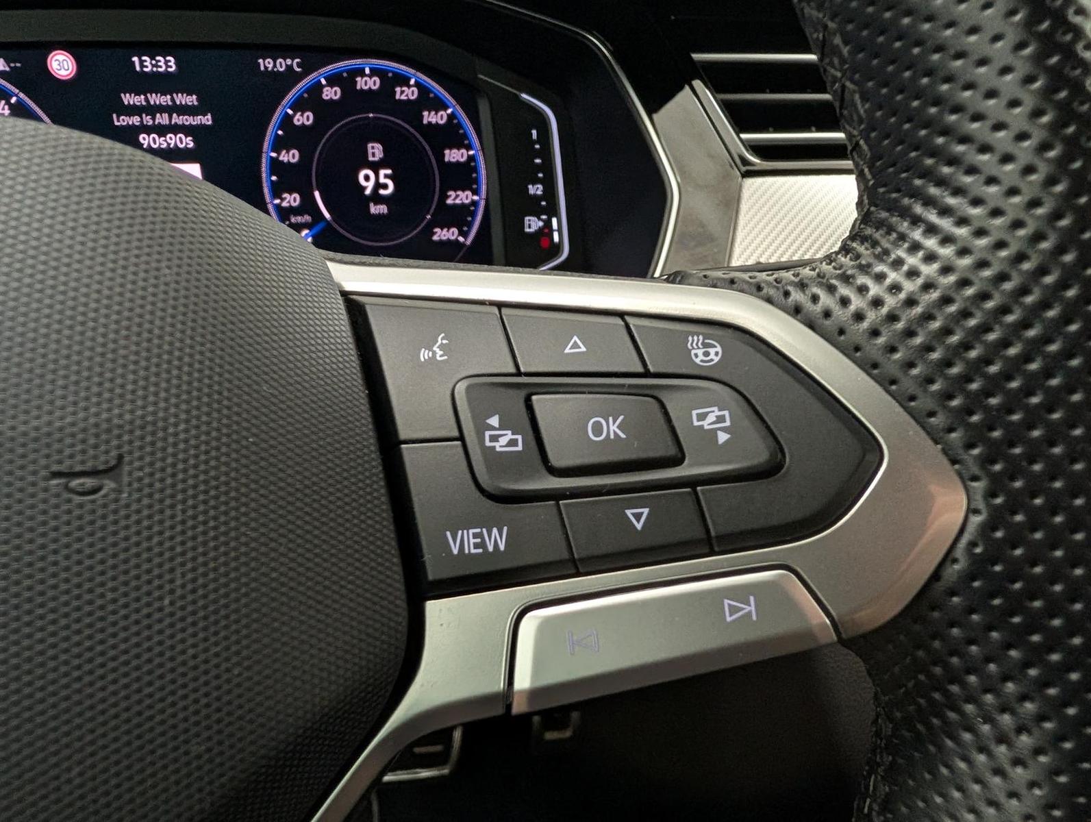 Volkswagen Passat 2.0 TDI DSG R-LINE AHZV IQ.Drive, миниатюра 24