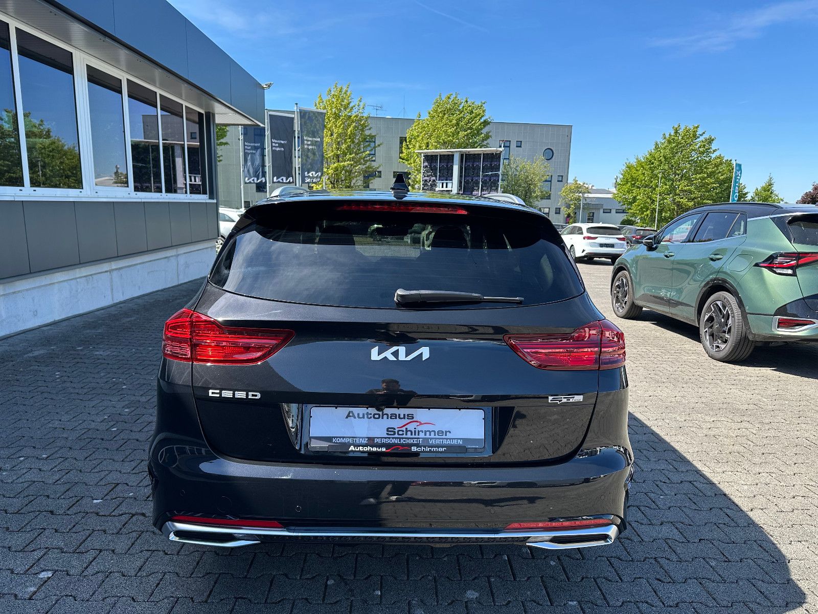 Fahrzeugabbildung Kia CEED_SW 1.5T 140 DCT7 GTL TEC LEDER
