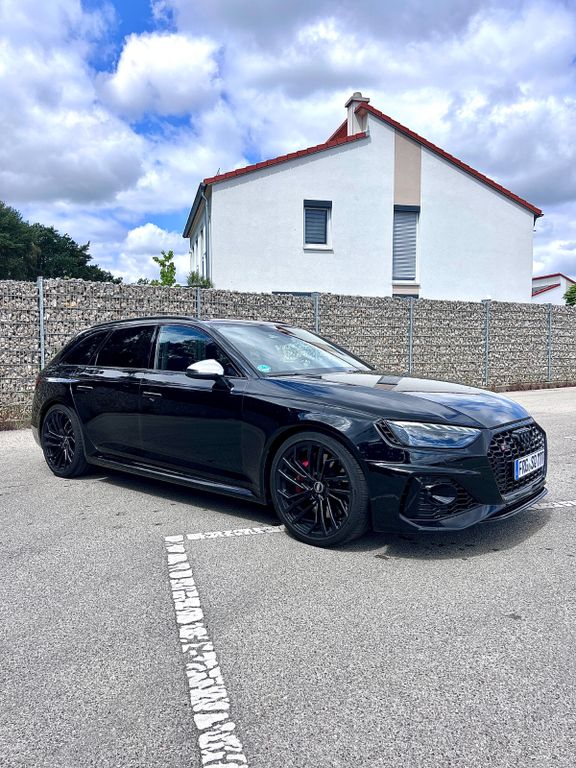 Image of Audi RS4