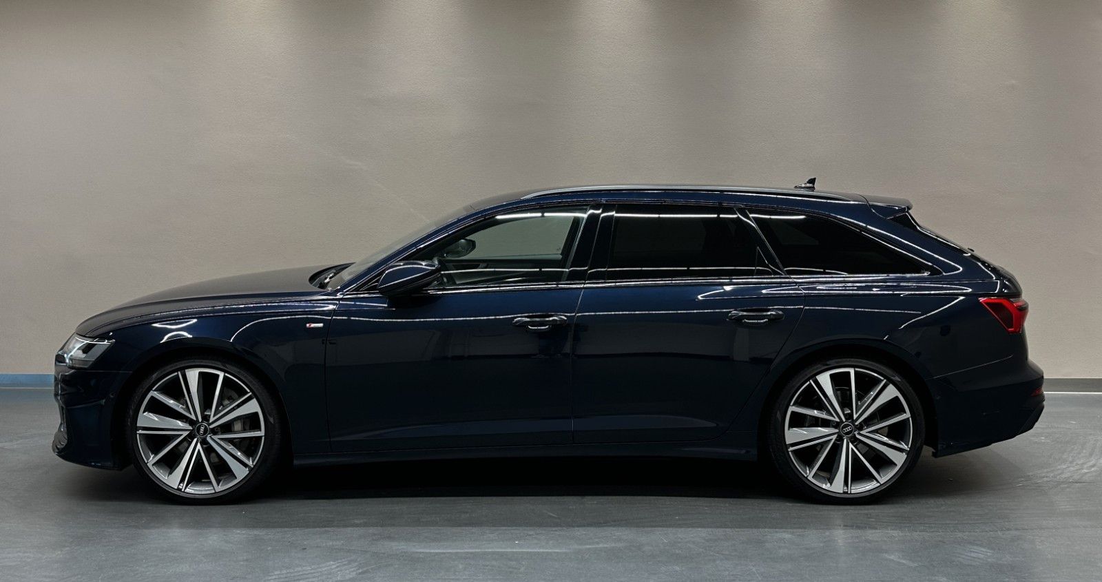 Audi A6 Avant 55 TFSI quattro S-Line 1.HD STHZ AHK foto 3