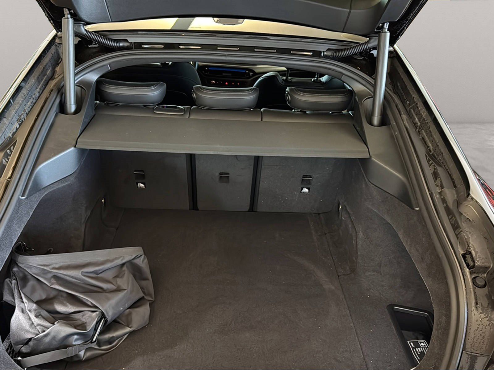 BMW i4 - Bild 15