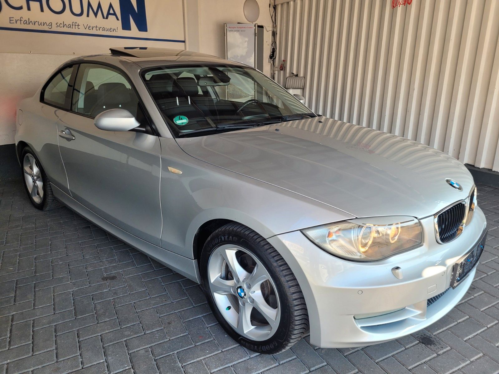 BMW BMW 120 Coupe*NAVI*XENON*2.BESITZ*TOP AUSSTATTUNG