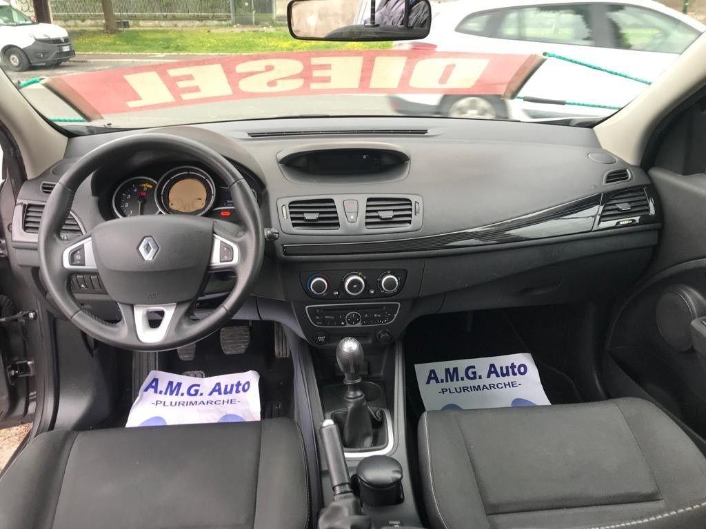 Renault Megane 2012 — photo 10