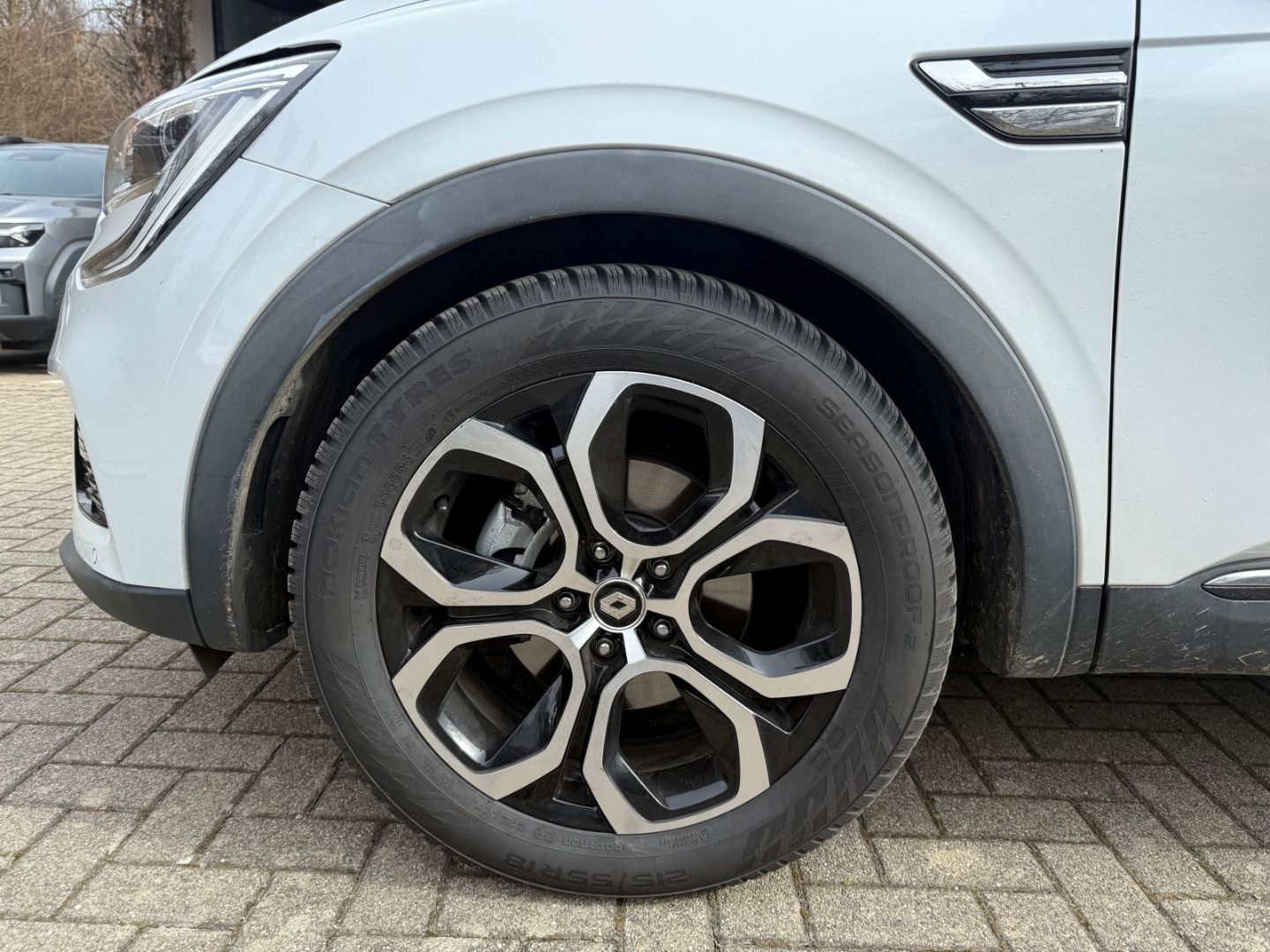 Fahrzeugabbildung Renault Arkana Techno 1.6 E-TECH Hybrid 145 Navi LED App