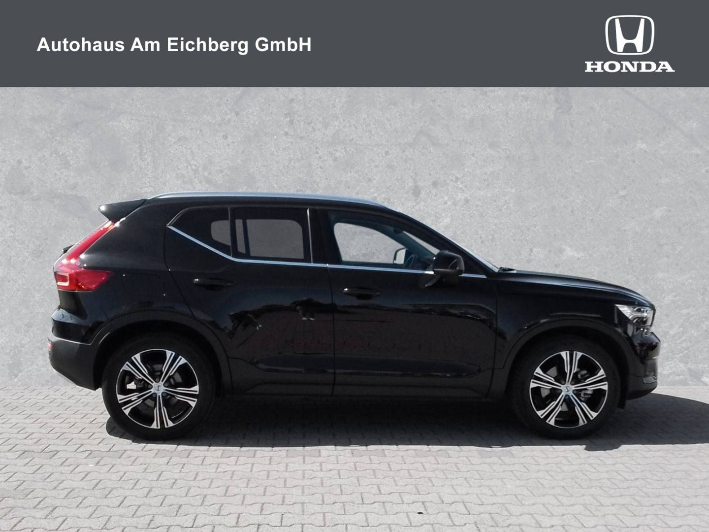 Fahrzeugabbildung Volvo XC 40 Inscription B4 AWD