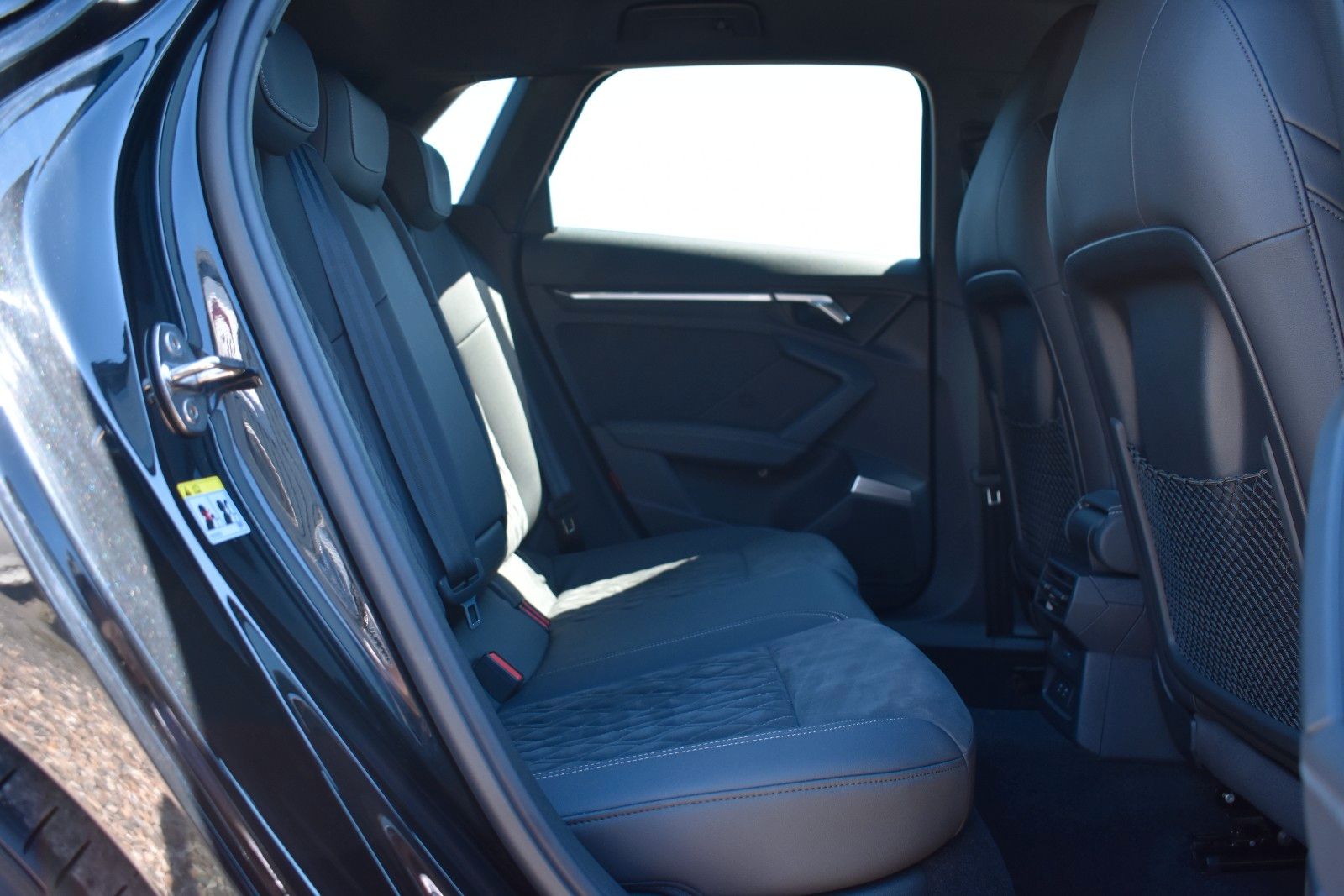 Fahrzeugabbildung Audi S3 Sportback 2.0 TFSI Quattro B&O/Virtual/LED