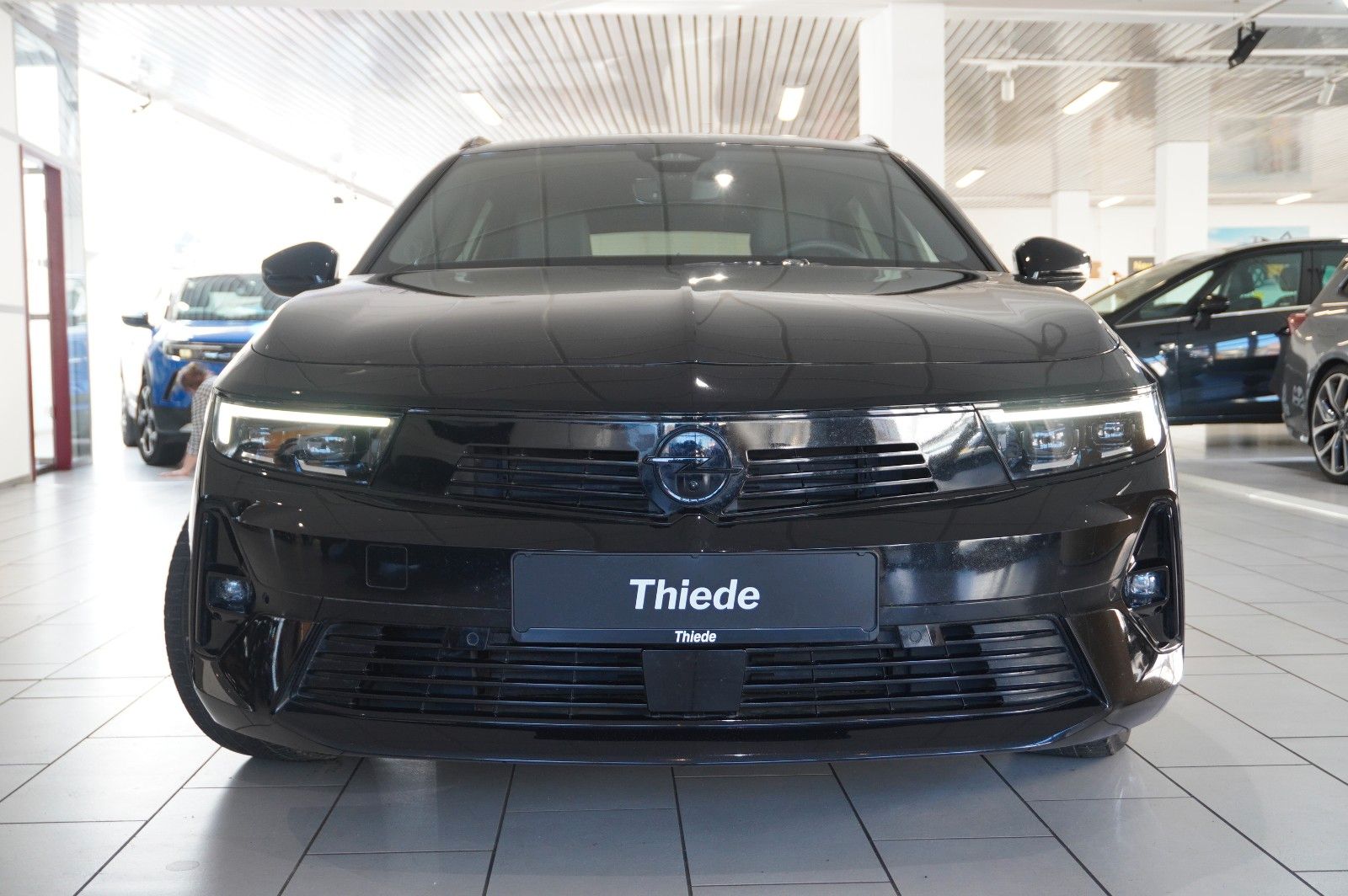 Fahrzeugabbildung Opel Astra L ST 1.2T GS SPORT NAVI/LED/360°/SPORT/DAB