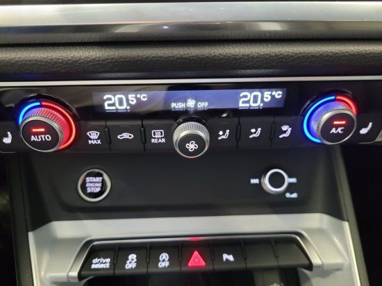 Audi Q3 Sportback 35 1,5TFSI S Line 110 KW DSG Nav,AH foto 14