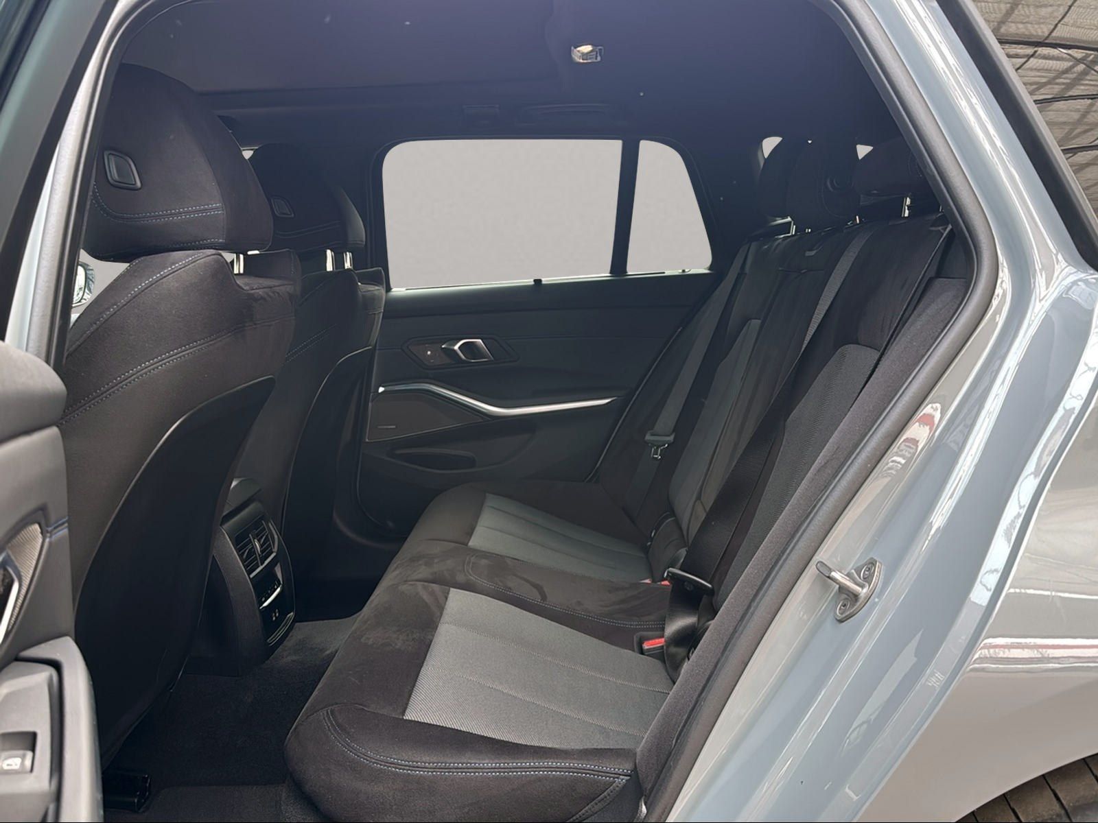 BMW 330 - Bild 17