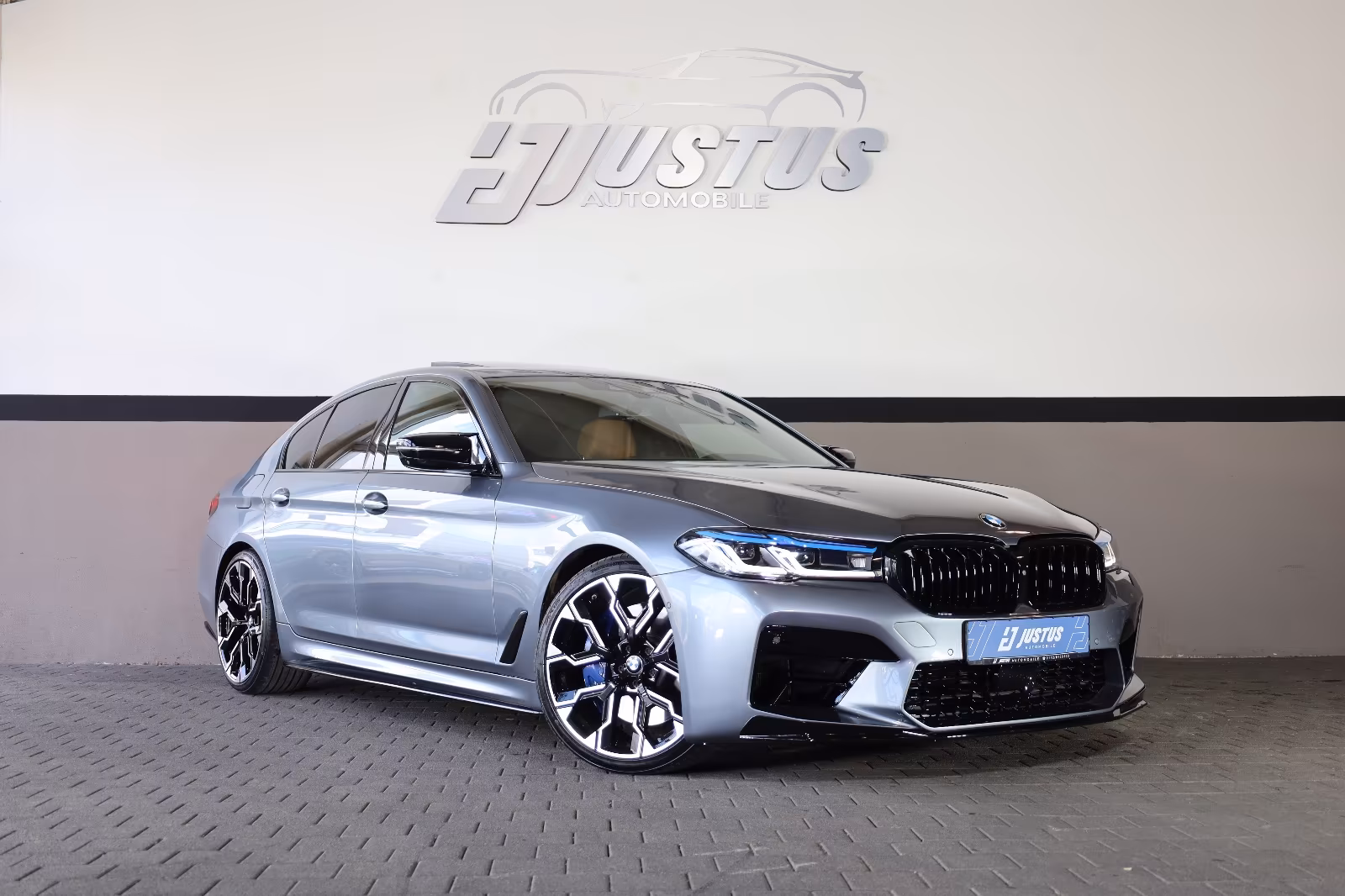 BMW M550i xDrive/360*/HUD/SHZ/LHZ/HK/APPLE/TOTW/R20