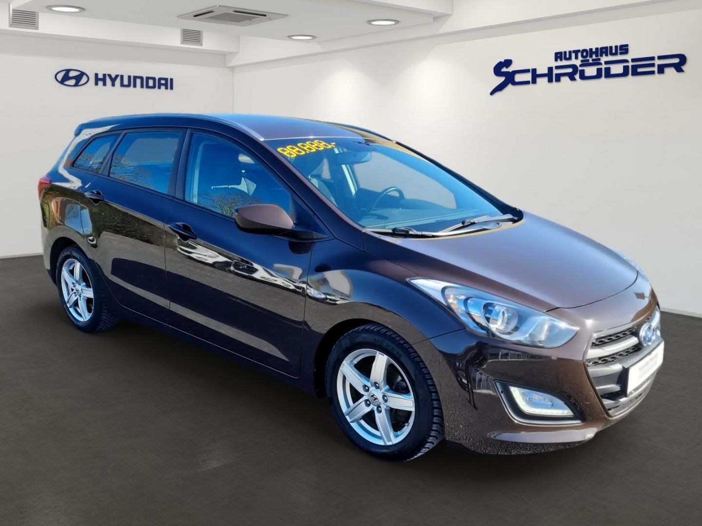 Fahrzeugabbildung Hyundai i30 YES! SILVER 1.6 GDI KLIMA+PDC+TEMPOMAT