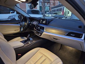 BMW 520 - 12