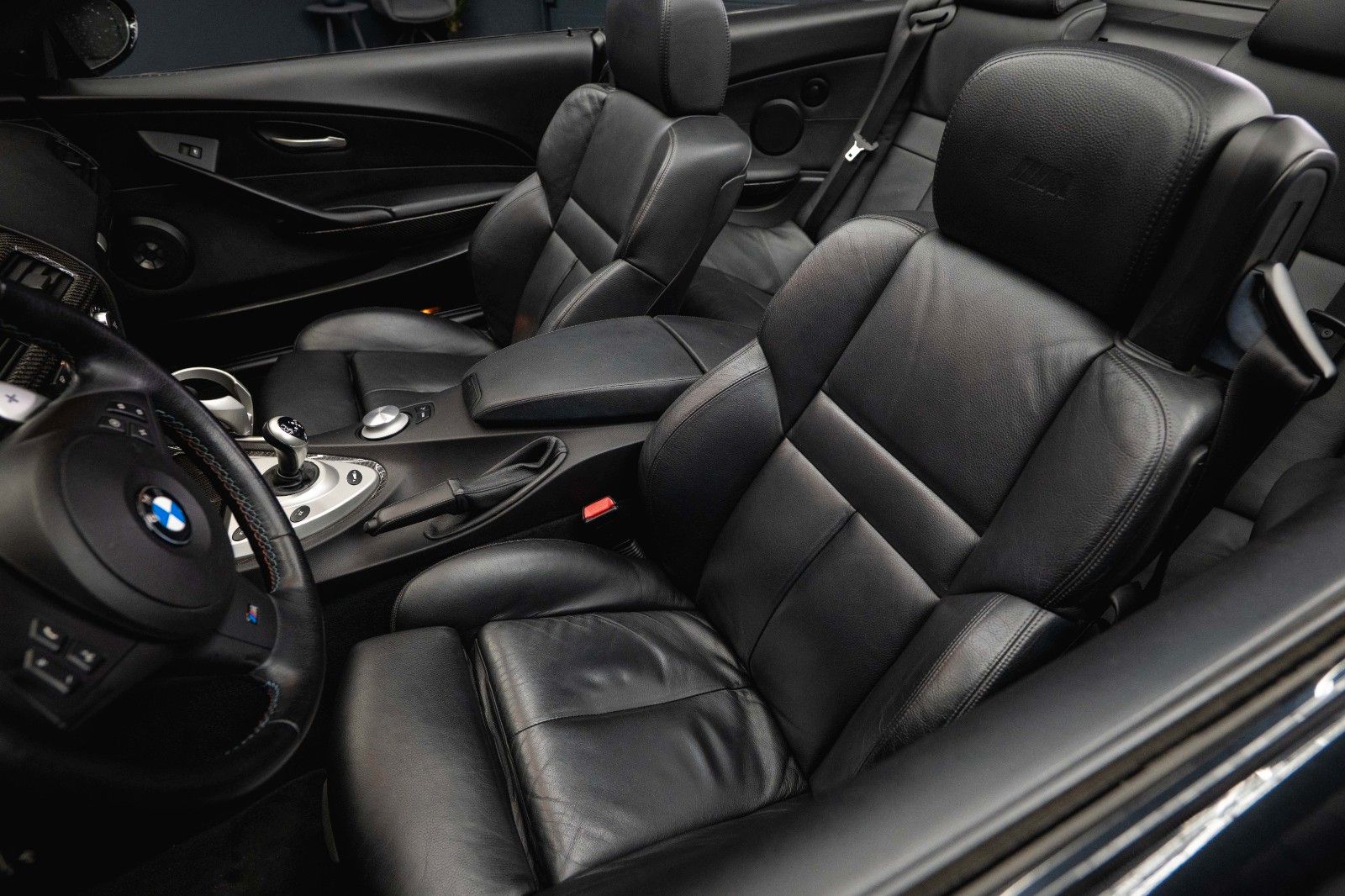 Fahrzeugabbildung BMW M6 Cabrio 5.0 V10 SMG Carbon *Head Up*Bi-Xenon*