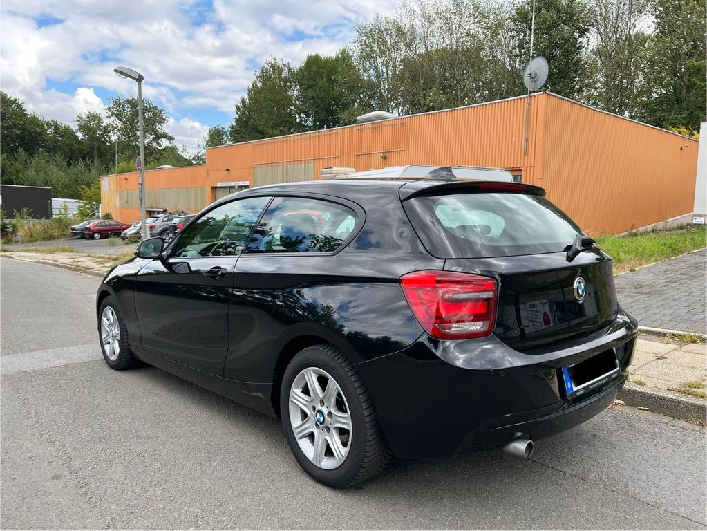BMW 114