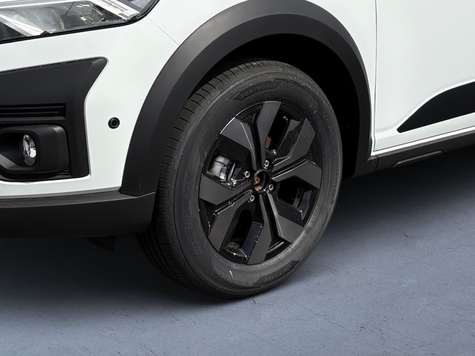 Fahrzeugabbildung Dacia Sandero III Stepway Expression TCE 90*Schiebedac