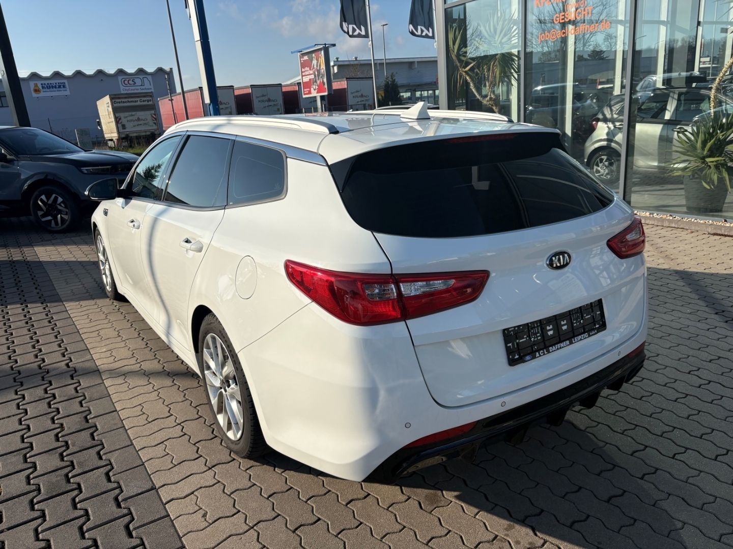 Fahrzeugabbildung Kia Optima Sportswagon Edition 7 Kamera Navi PDC