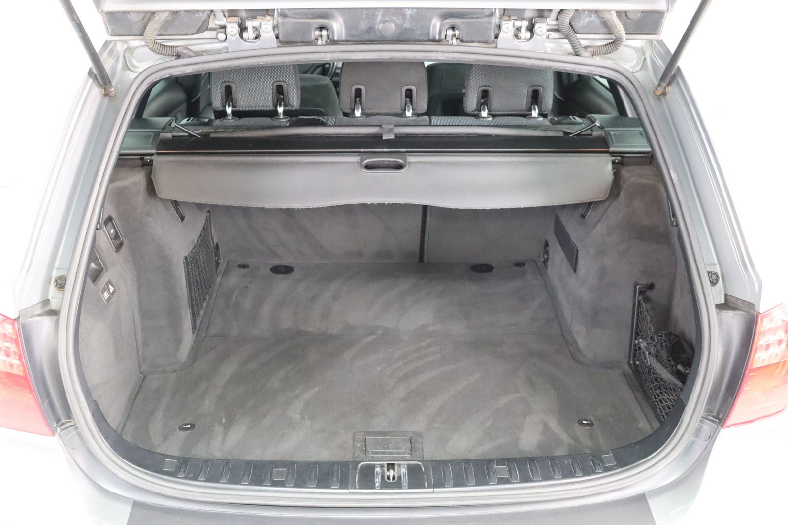 Fahrzeugabbildung BMW 320 d xDrive M-Paket * Xenon * Navi * Alcantara
