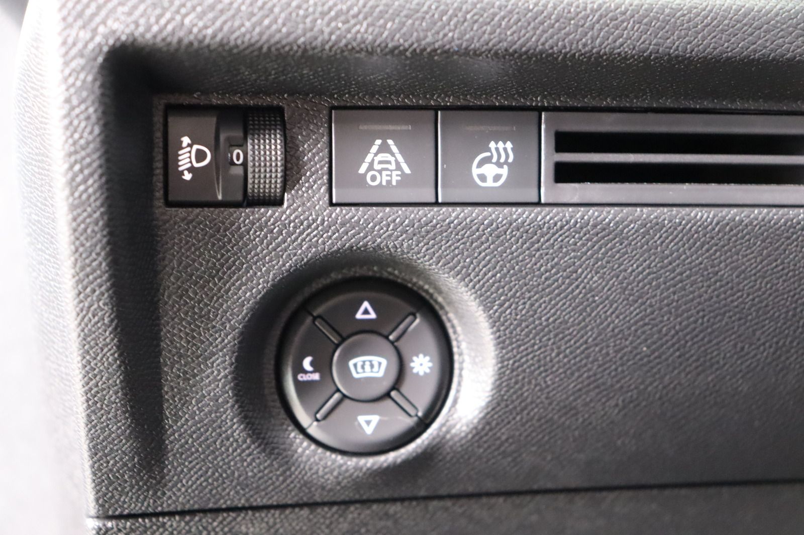 Fahrzeugabbildung Citroën C4 1.2i Feel Pack * LED * Navi * LRHZ *