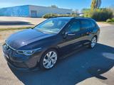 Volkswagen Golf 1.5 eTSI DSG R-Line*AHK,Standheizung,SH V+H