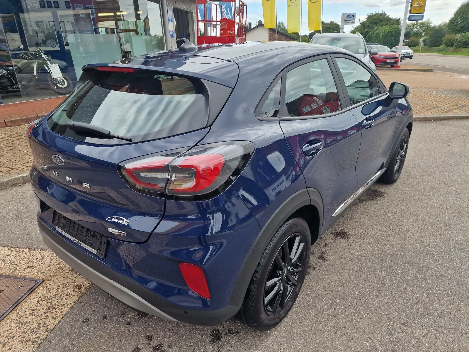 Fahrzeugabbildung Ford Puma Titanium, Winterpaket, schwarze Alus,Navi,N