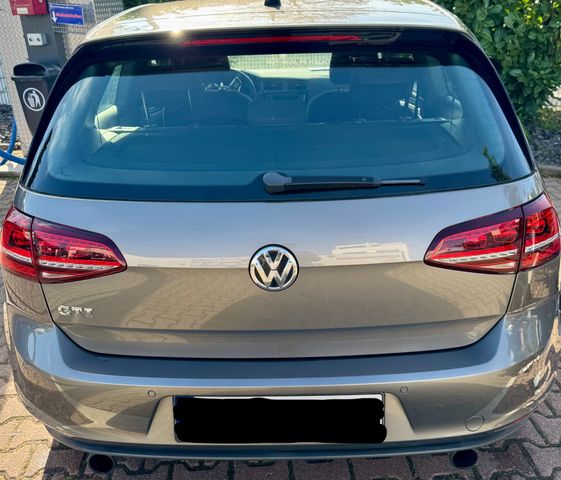 Volkswagen Golf 2.0 TSI BMT GTI