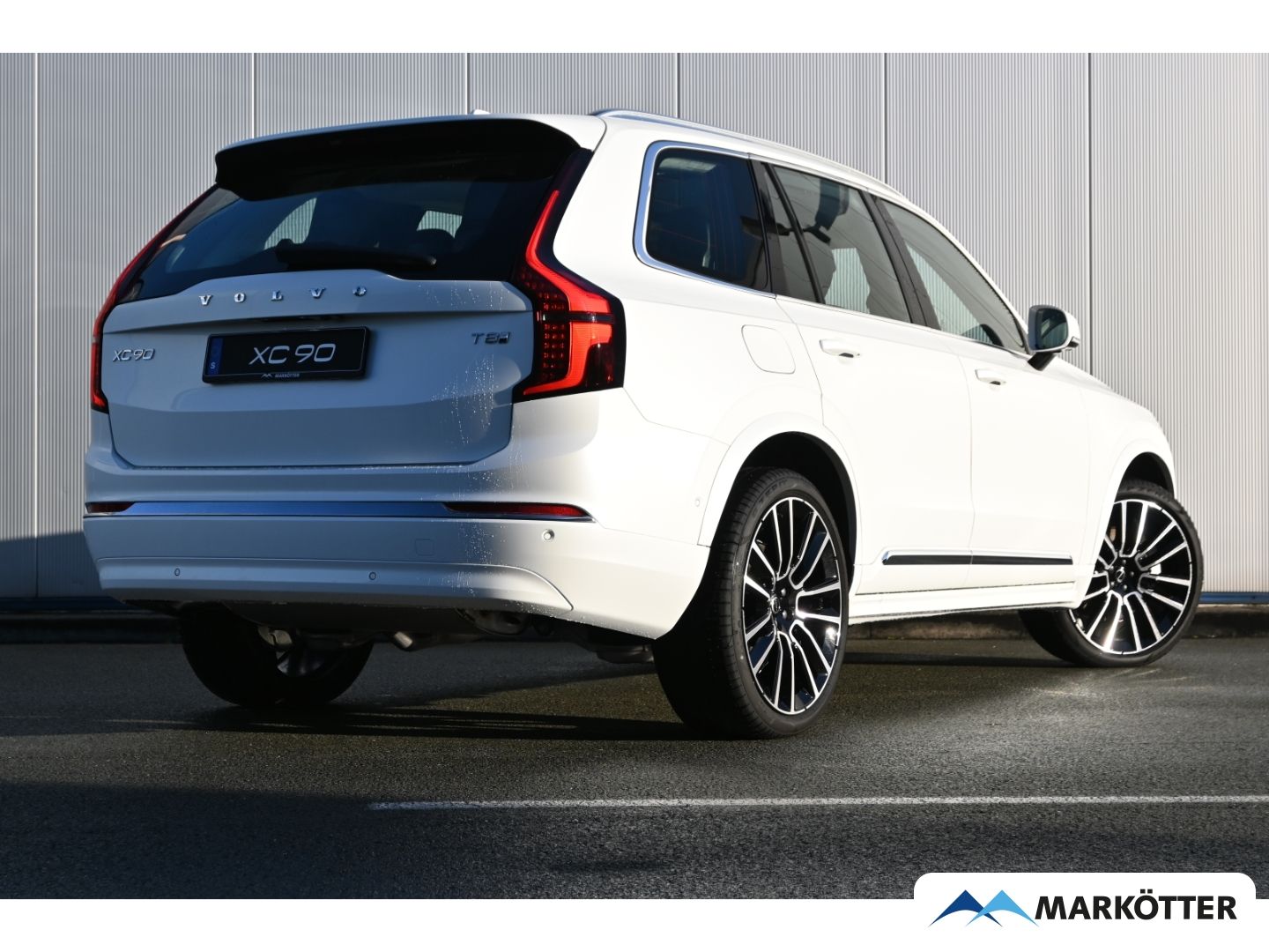 Volvo XC90 T8 AWD Ultra Bright Plug-In Hybrid 7-Sitzer imagem 3