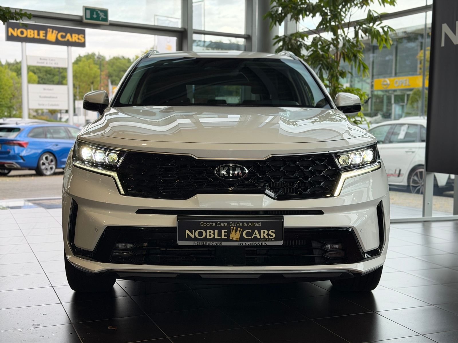 Fahrzeugabbildung Kia Sorento Hybrid HEV Spirit 2WD LEDER LED NAV 19"