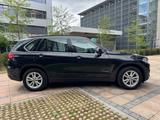 BMW X5  30 d x-drive Automatik/1.Hand/org. 89000 km - BMW X5 mit Diesel-Antrieb: Geländewagen