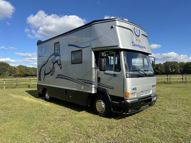 DAF Böckmann 7.5T 3-paards paardenvrachtwagen LIVING