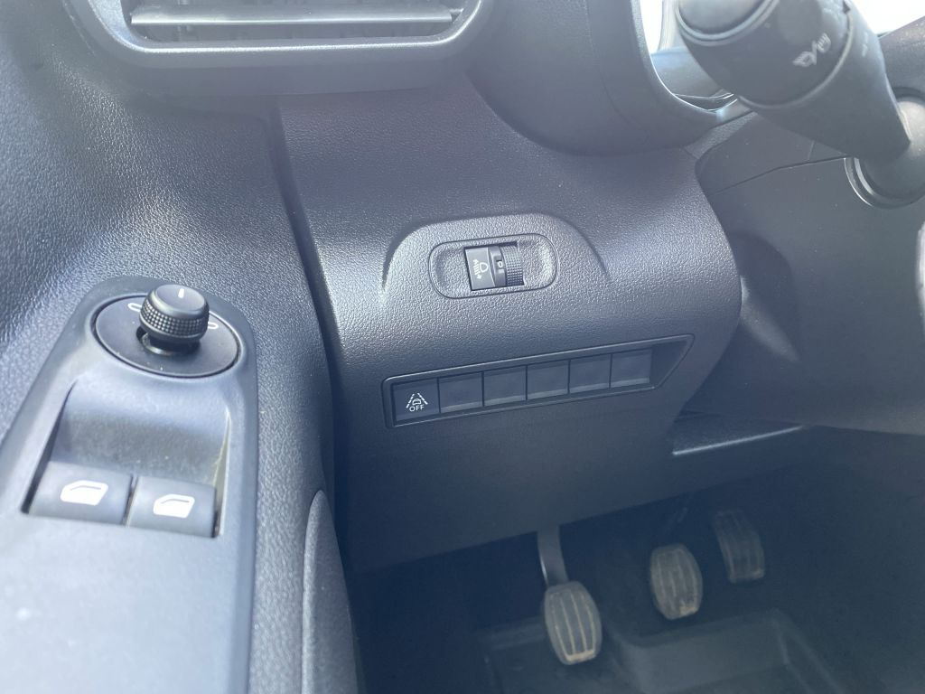 Fahrzeugabbildung Citroën Berlingo M PT 110 FEEL *Keyless*FArb-Touch *PDC*