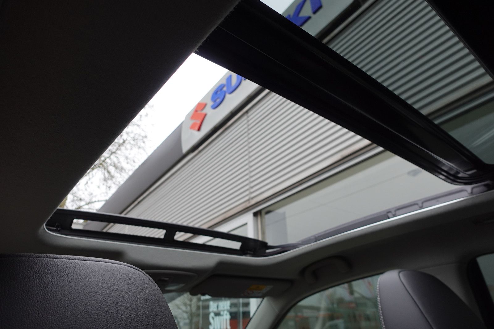 Fahrzeugabbildung Suzuki Vitara 1.4 Automatik Comfort+,NAVI,Schiebedach