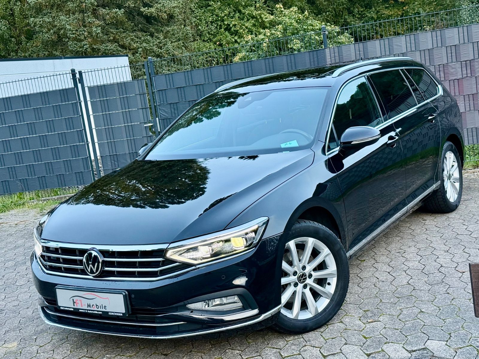 VW Passat Variant Elegance Automatik – Vorschaubild 3
