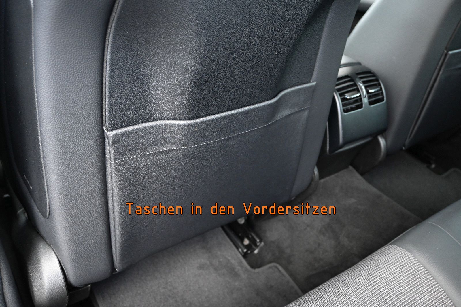 Fahrzeugabbildung Mercedes-Benz C 250 T BlueEFF. AVANTGARDE Facelift °AHK°COMAND