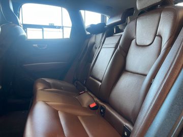 MYAUTOCENTER – Gebraucht- und Jahreswagen mit Werkstattservice in Pfaffenhofen Volvo XC 60 *Inscription*AHK*LED*Kamera*