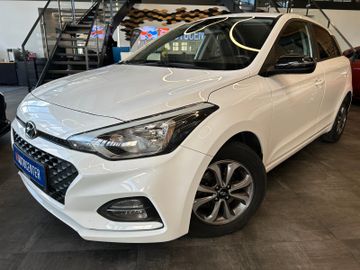 MYAUTOCENTER – Gebraucht- und Jahreswagen mit Werkstattservice in Pfaffenhofen Hyundai i20 *TÜV:828*KLIMA*TEMPO*CARPLAY*PDC*CAM*