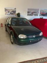 Volkswagen Golf 1.8 Auto Highline Highline - Volkswagen Golf mit Benzin-Antrieb: Grün, Schiebedach, Limousine