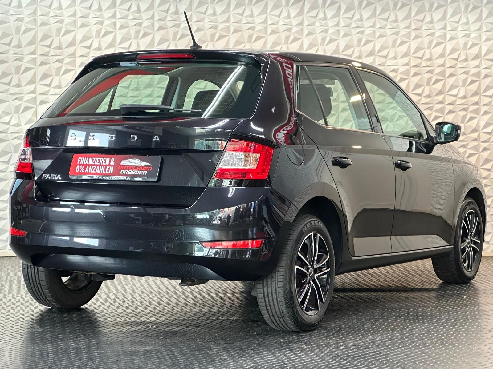 SKODA Fabia 1.0TSI AMBITION* SHZ#PDC#KLIMA#ALARM#15ALU - Image 8