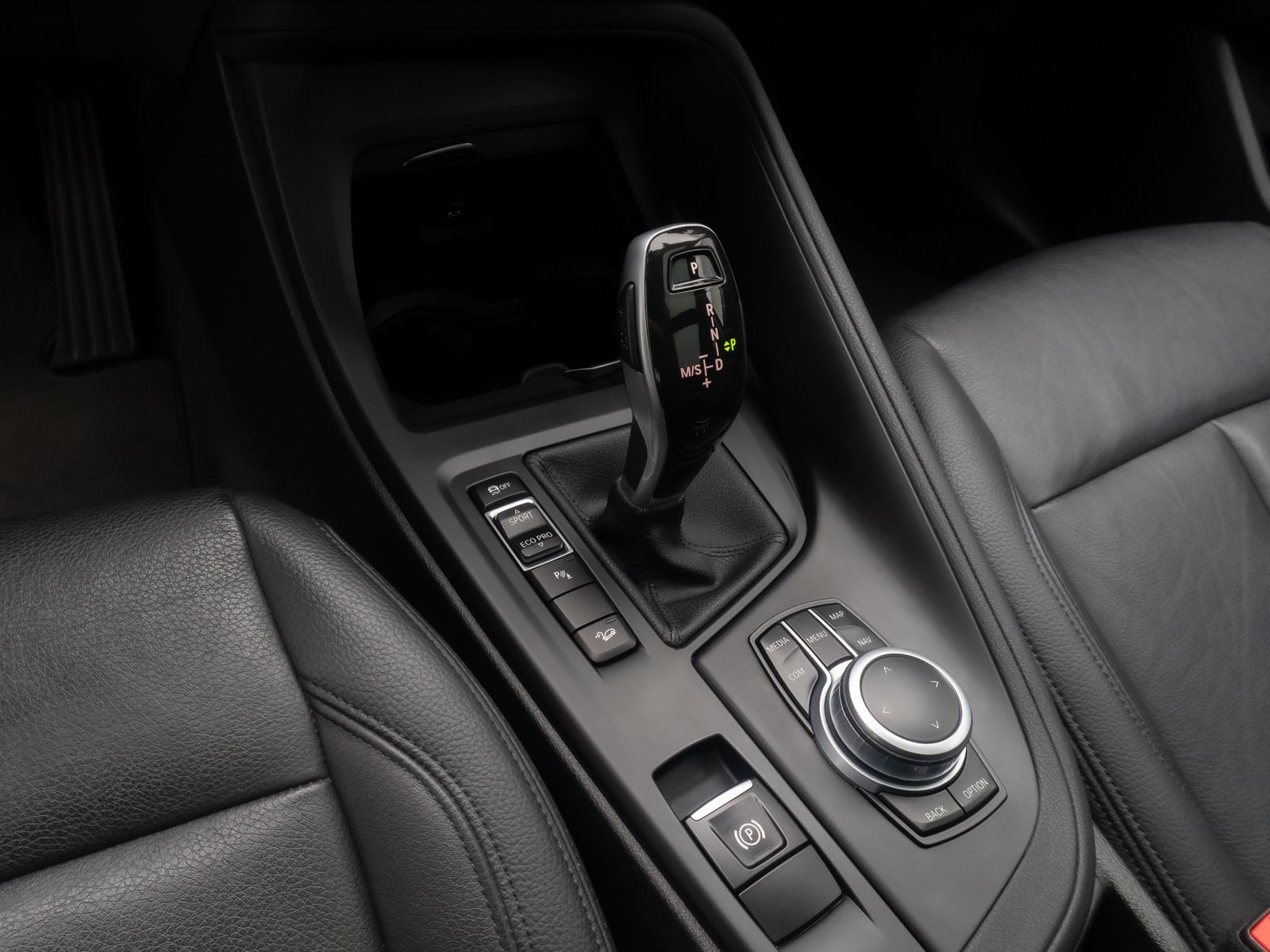 Fahrzeugabbildung BMW X1 xD18d Panorama Kamera DAB HiFi MSport Leder