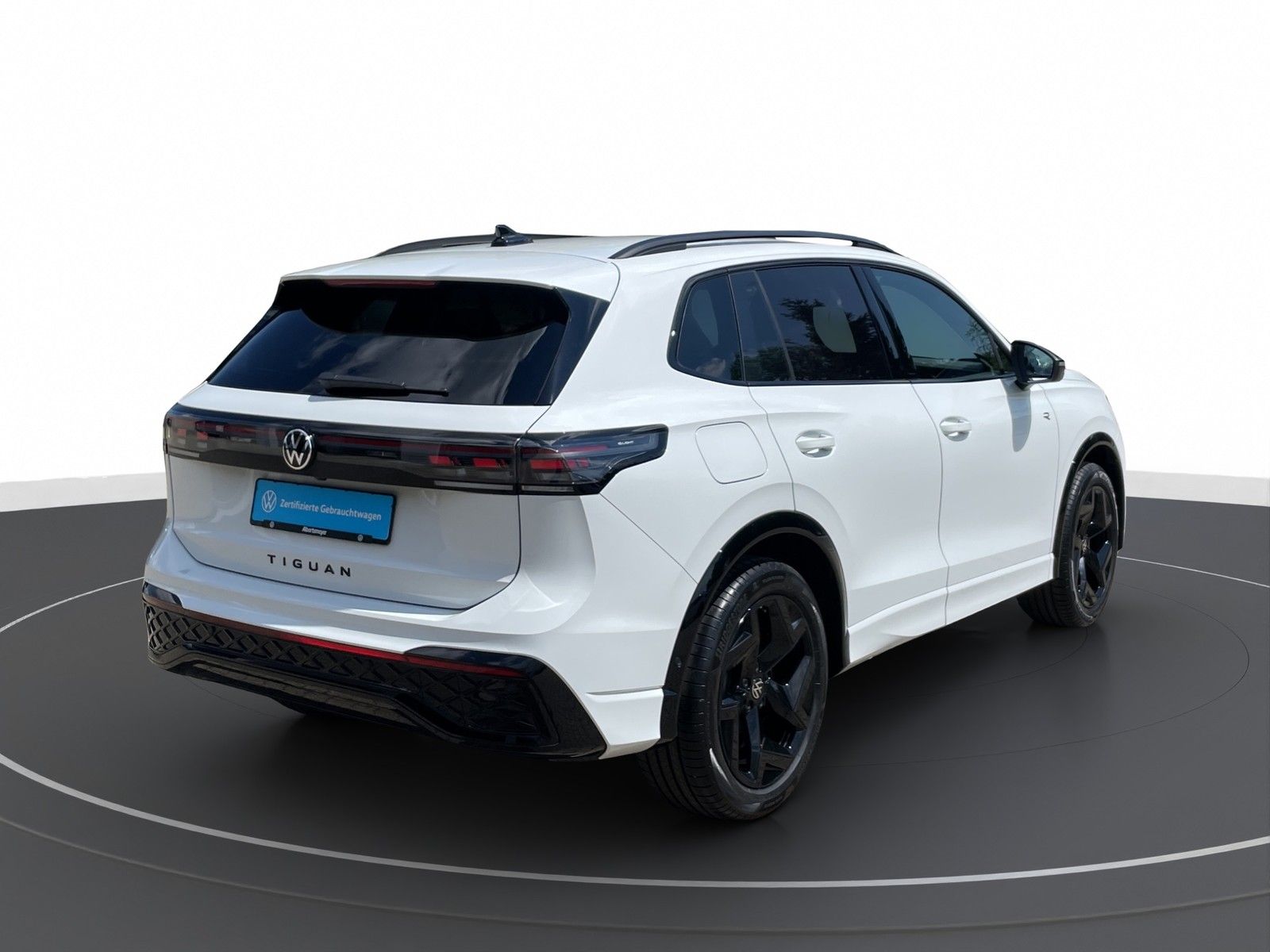 Volkswagen Tiguan 1.5 eTSI R-Line DSG MATRIX AHK KLIMA LED foto 4