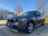 BMW X1 xDrive18d 4x4 - BMW X1: Beige