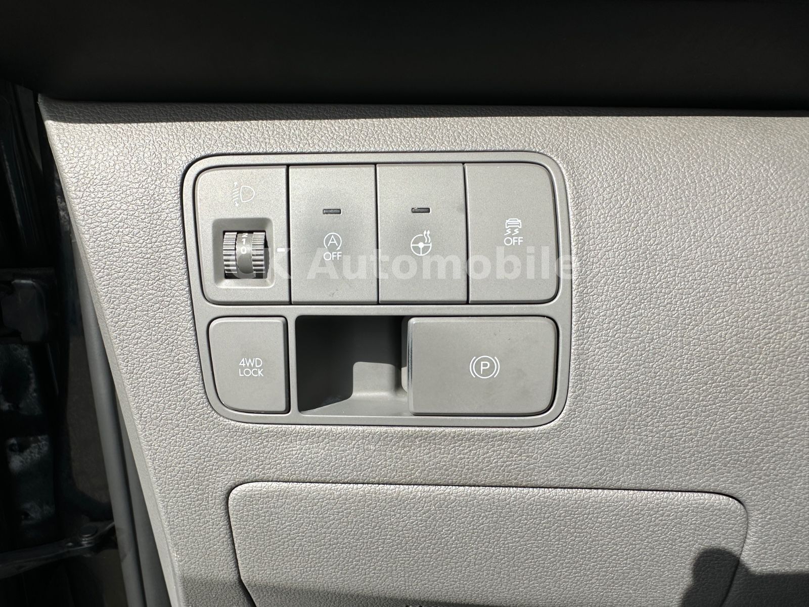 Fahrzeugabbildung Hyundai Staria Premium Signature 4WD/7Sitze/Navi/ACC/AHK