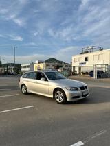 BMW 320i Touring - BMW 320 aus 2005: Kombi