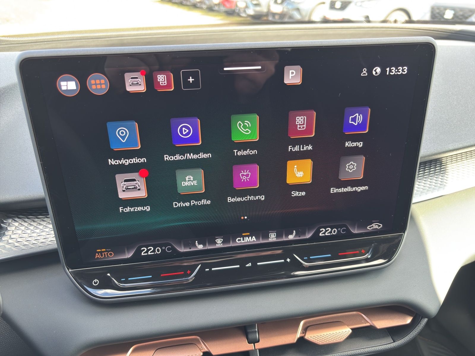 Fahrzeugabbildung CUPRA Terramar 2.0 TSI DSG 4x4 AHZ Matrix LED Pano Key