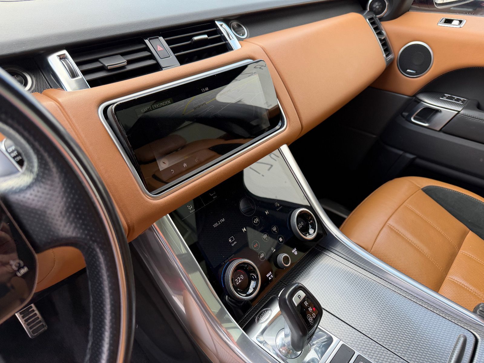 Fahrzeugabbildung Land Rover Sport HSE Dynamic D300/PANO/KAMERA/MERIDIAN