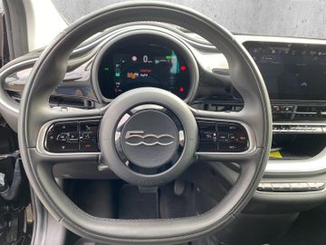 Fiat 500e 42kWh Icon MJ22 Navi*DAB*Tempomat*Carplay