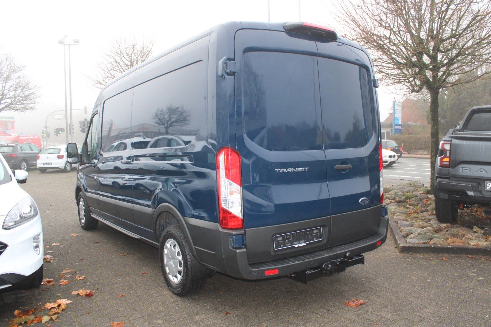 Fahrzeugabbildung Ford Transit 350 L3 H2 Kasten hoch lang KLIMA RFK AHK
