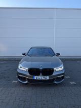 BMW 750i, Top-gepflegt, B&W Sound, Night Vision, - BMW 750 mit Panoramadach